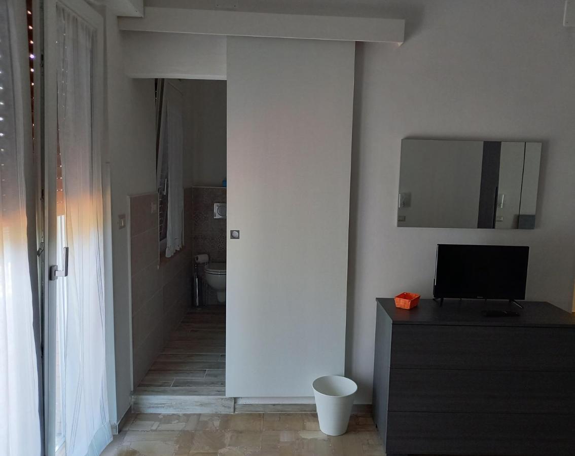 B&B La Vela Villa Rosa Di Martinsicuro Bagian luar foto