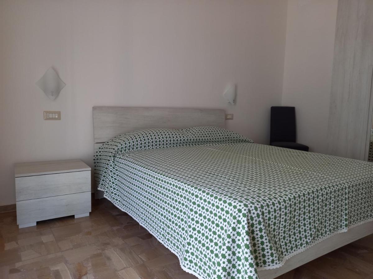 B&B La Vela Villa Rosa Di Martinsicuro Bagian luar foto