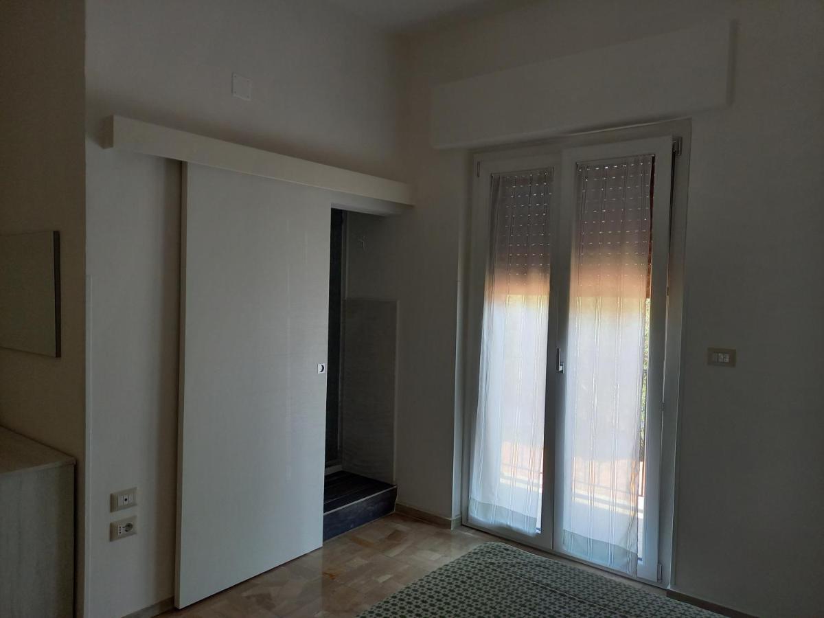 B&B La Vela Villa Rosa Di Martinsicuro Bagian luar foto