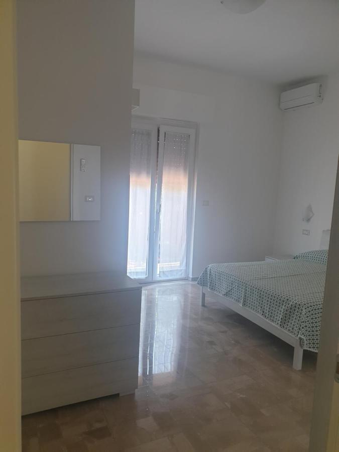 B&B La Vela Villa Rosa Di Martinsicuro Bagian luar foto