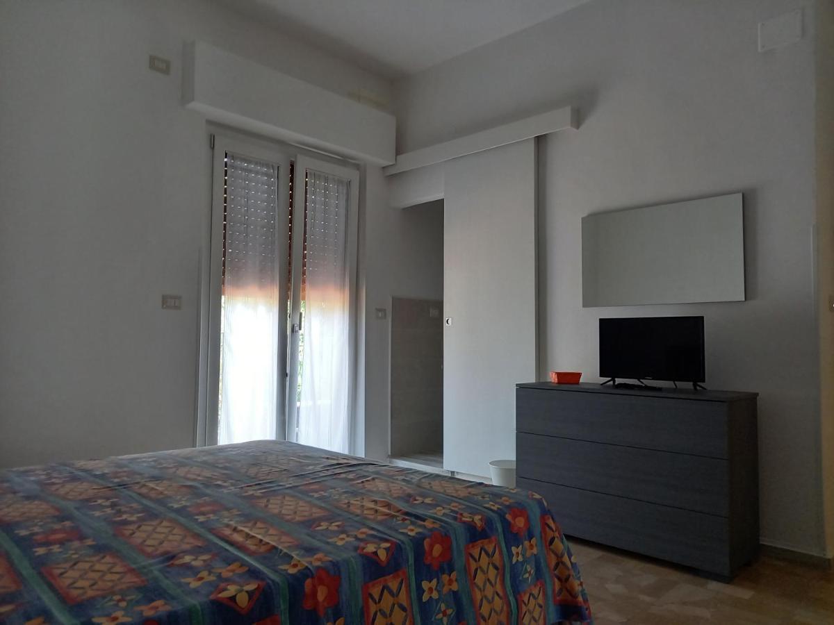 B&B La Vela Villa Rosa Di Martinsicuro Bagian luar foto